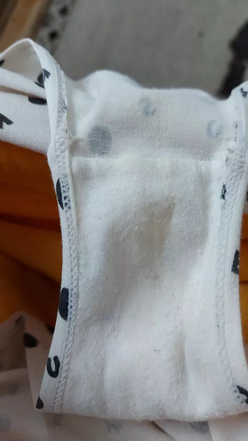 Day three, probably time for these to hit the wash now - they smell amazing 🥵 cream on cream is so difficult to photograph 😅