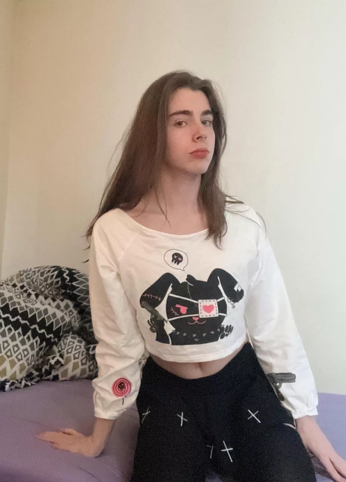 Do I look feminine to you?