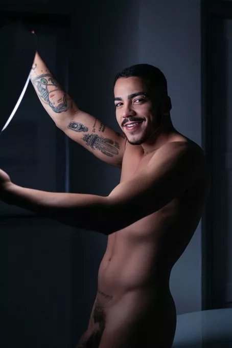 [F4M] I'm here to give someone a good body massage then but him all out 💦 hit me up baby