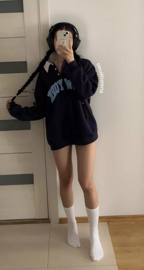 forgot to wear my skirt 😳