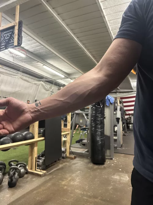 Had to get a good pump in for a hot date tomorrow night