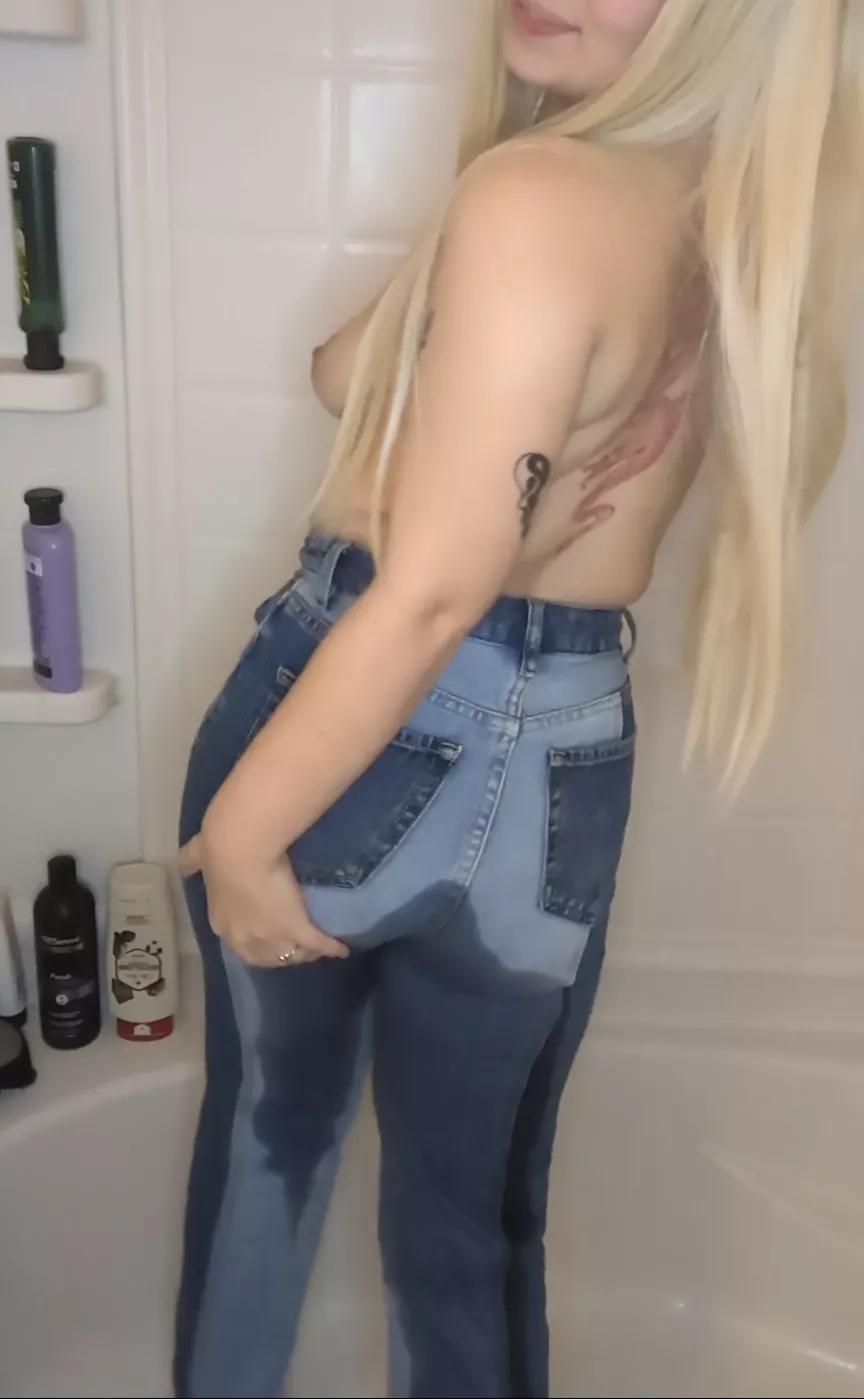 Held in my jeans for hours!!