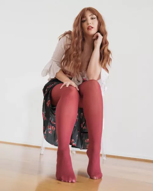 Hello! First time here! 🦊 🖤