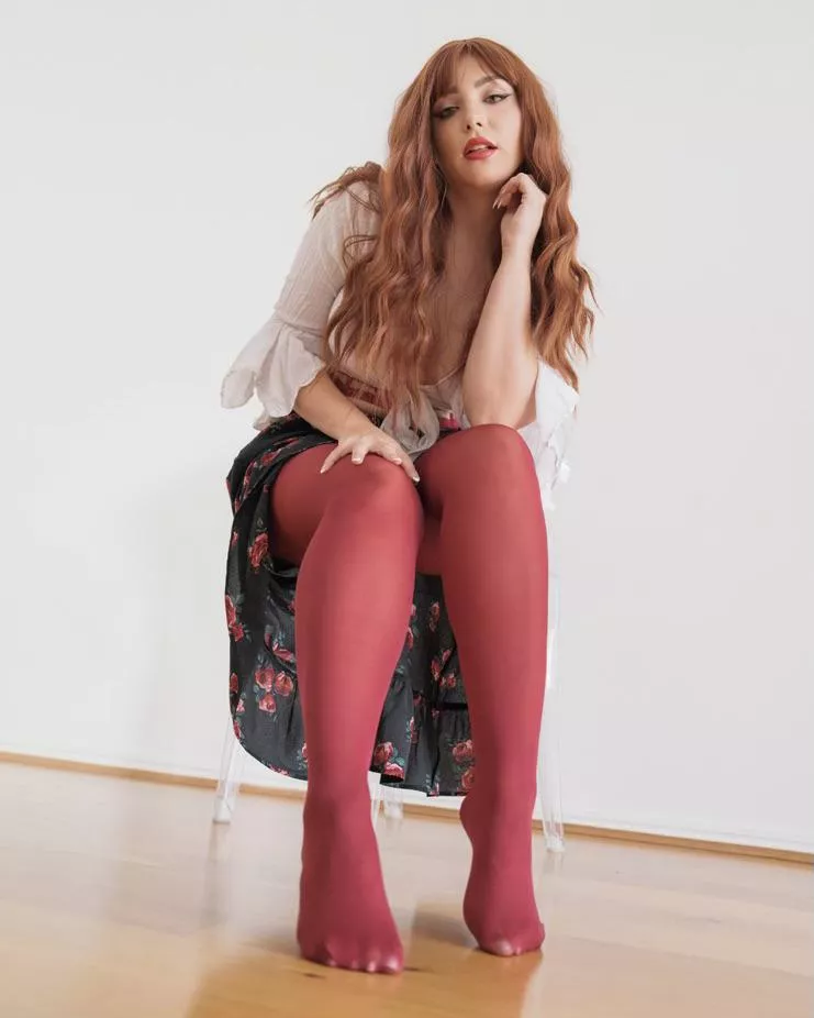 Hello! First time here! 🦊 🖤