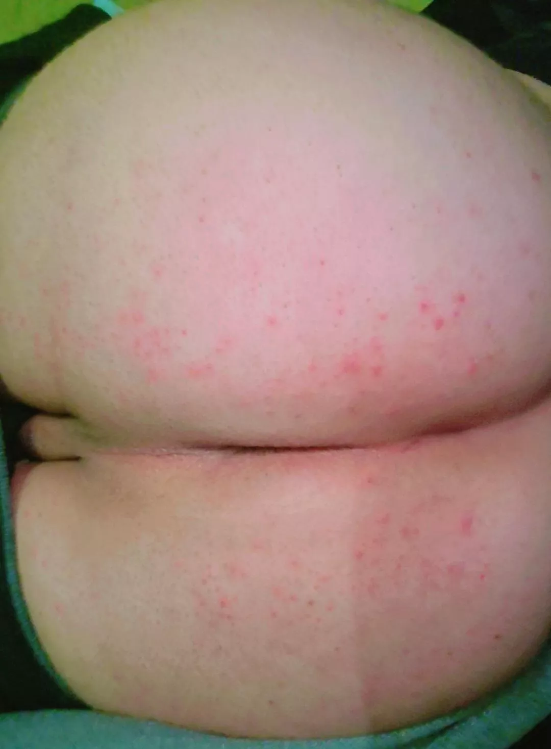 Help to keep that hole gaped 🥰