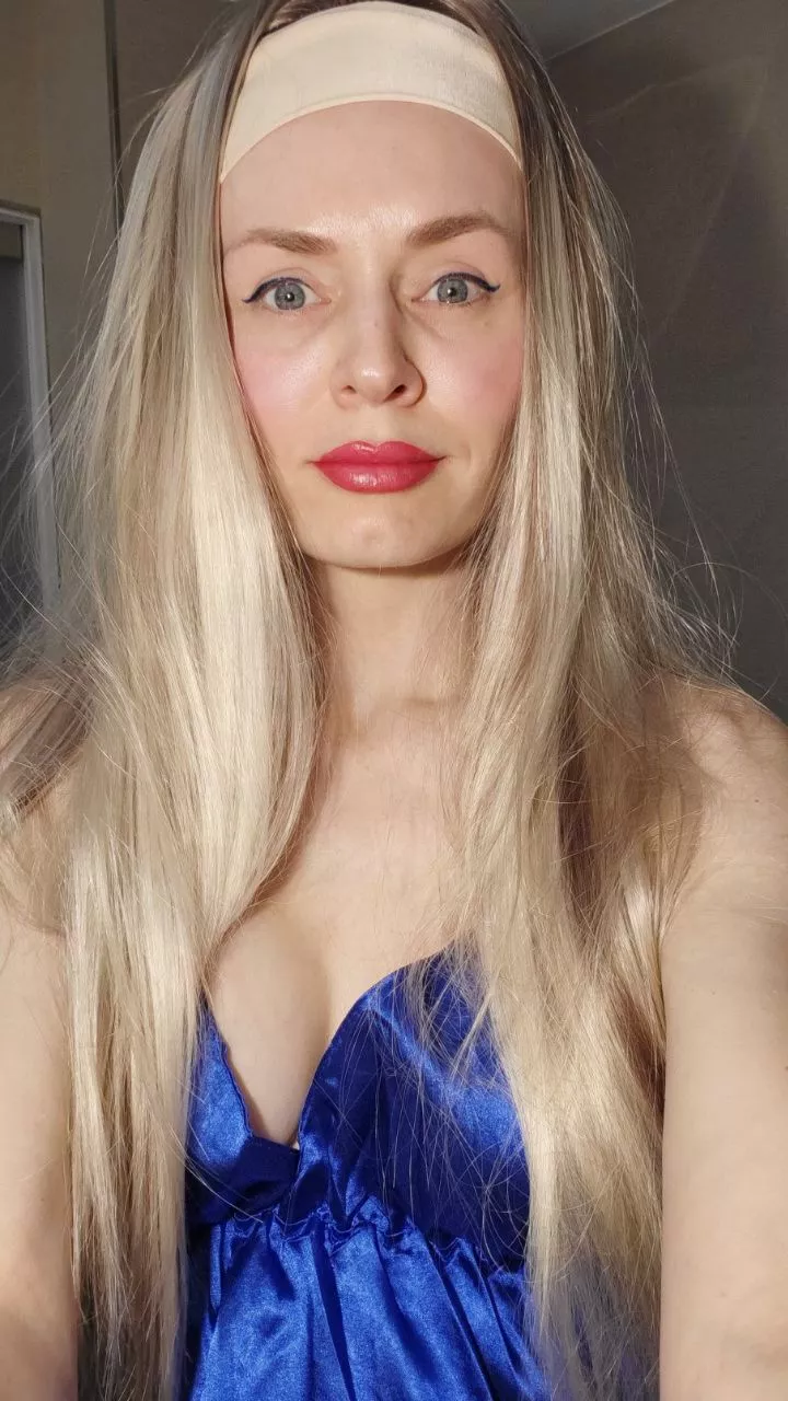 I enjoy knowing you jerk off to my nudes, so here's another one for you :)