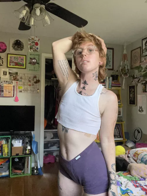 I know I know we should just kiss already 😤