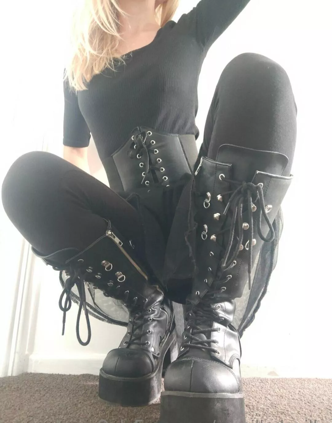 I love my big goth boots 🖤