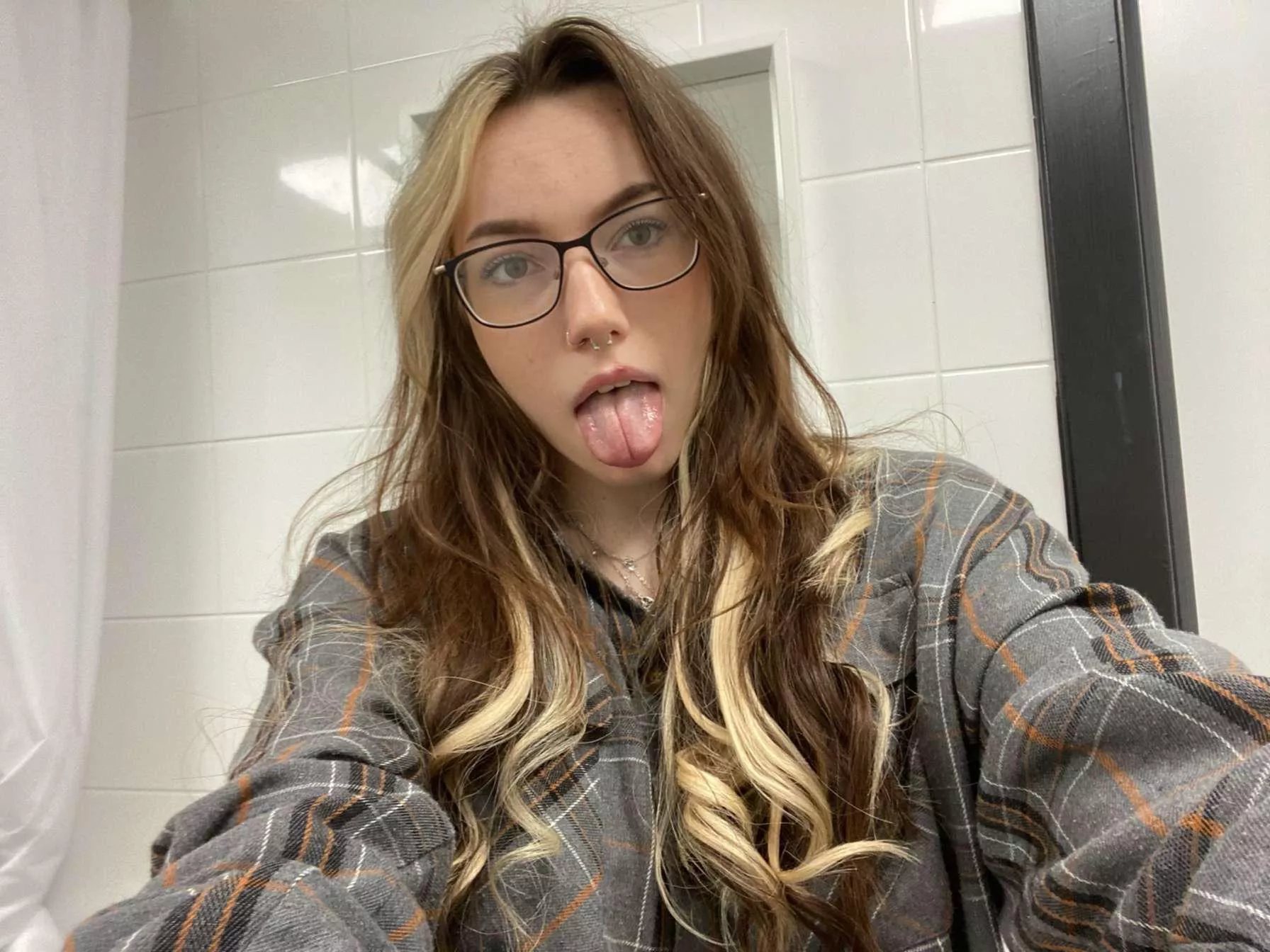 I’m a good girl and all good girls swallow when asked to