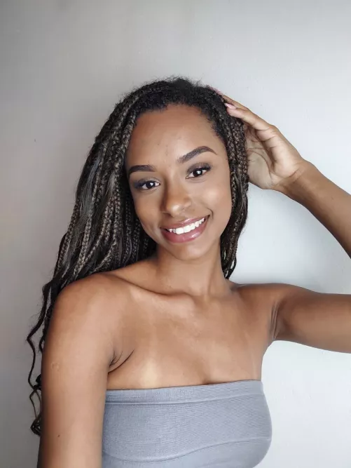 My body is a canvas, let me paint you with desire.