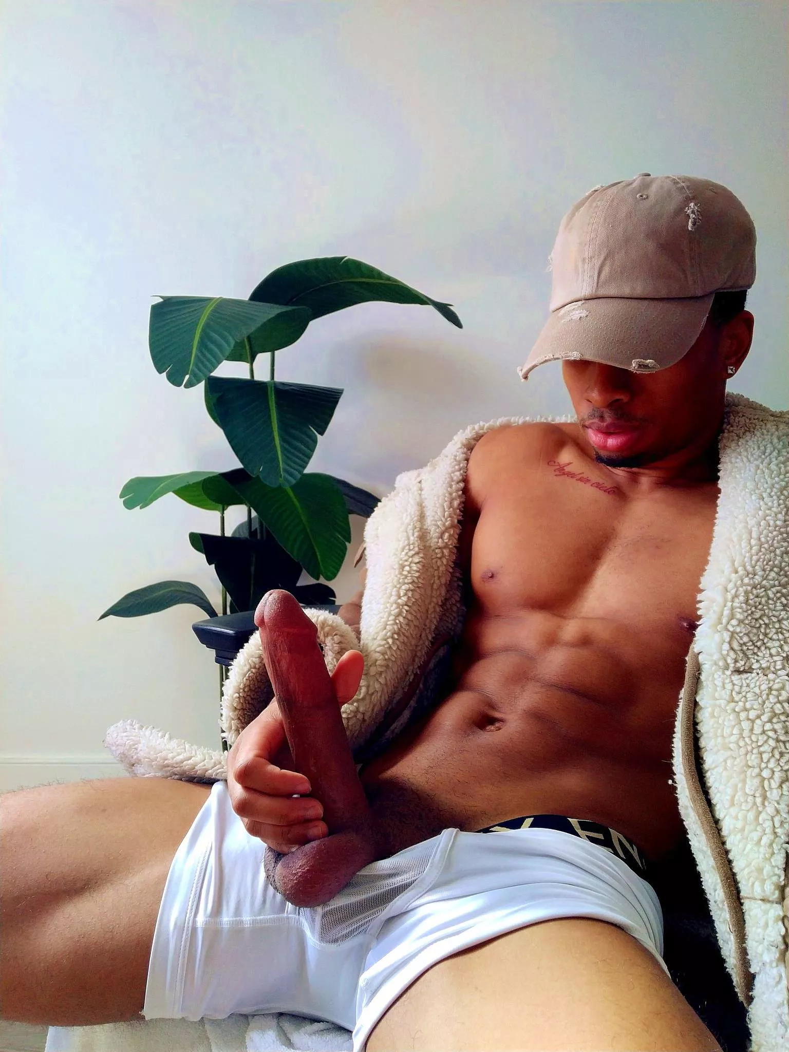 Need someone who could suck on it asap