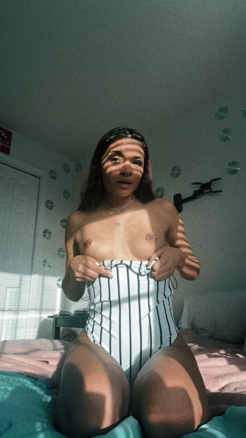 peek a boo here my tits are