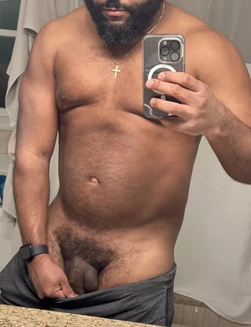 Quick peak from before my morning workout. Shh don’t tell.