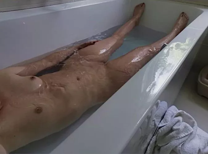 Relaxing and washing off the stable smells!!