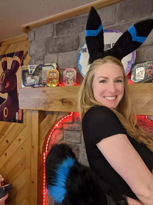 The beginnings of my Shiny Umbreon Cosplay! I'm so excited!