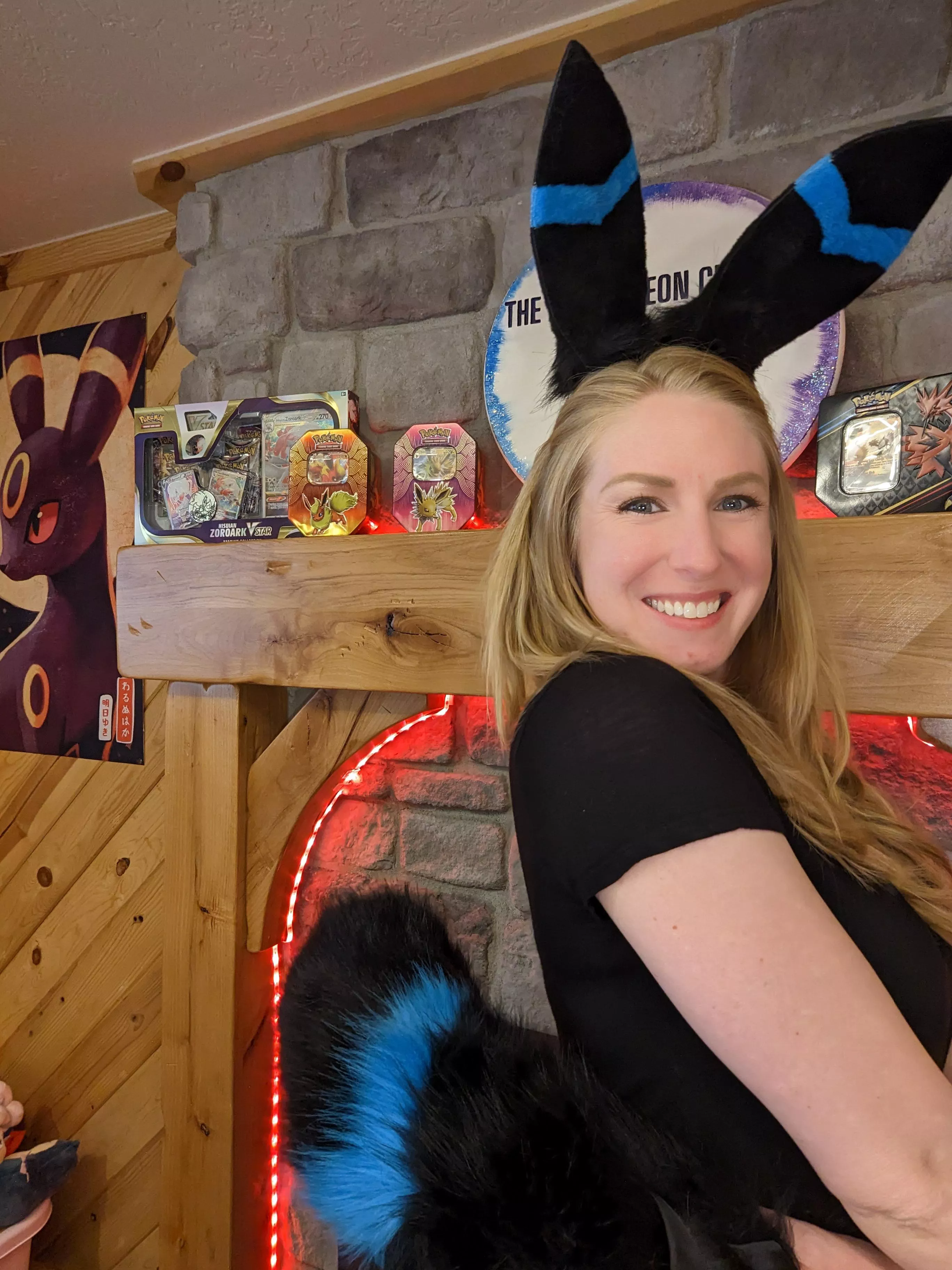 The beginnings of my Shiny Umbreon Cosplay! I'm so excited!