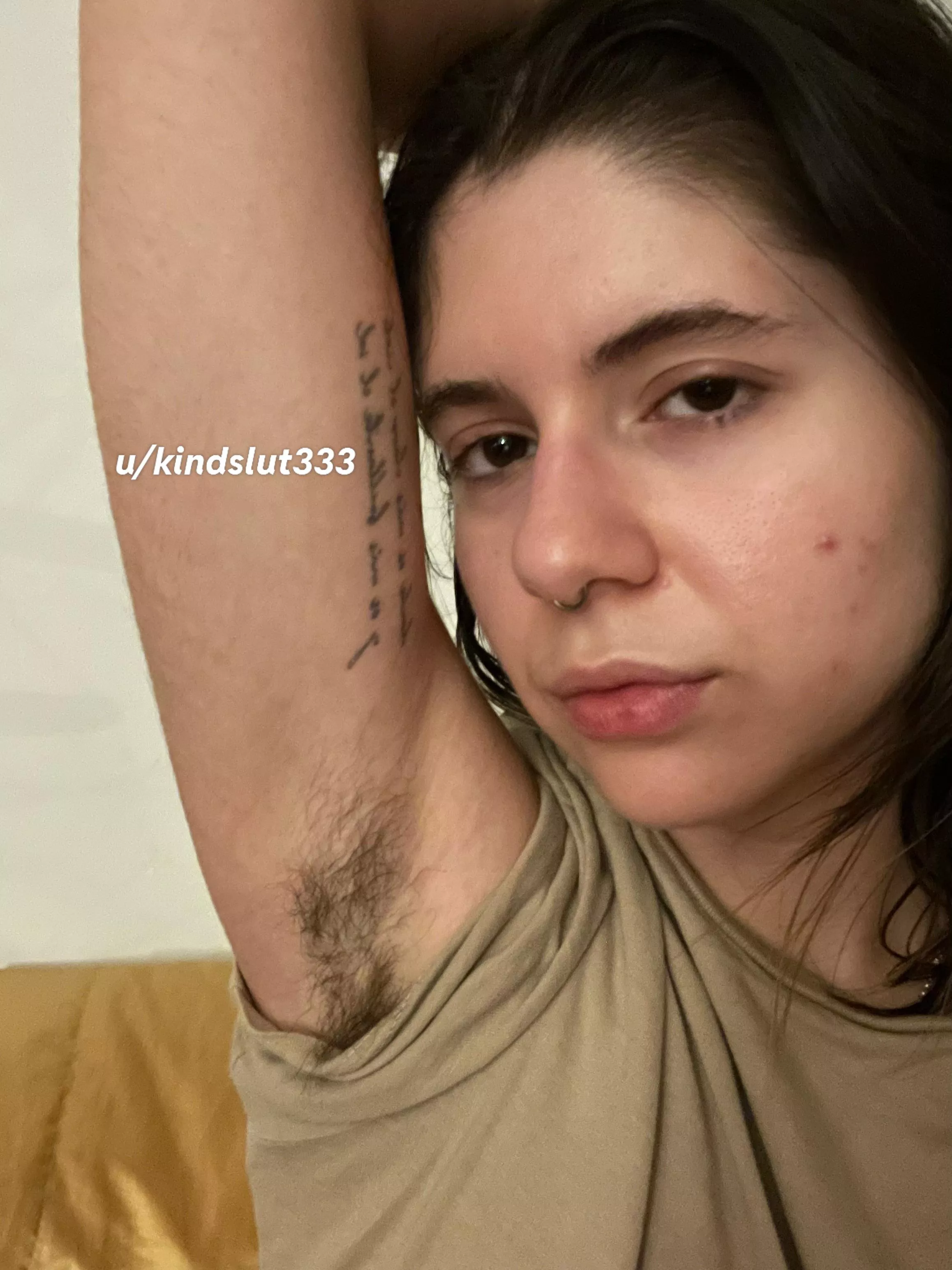 The curtains definitely match the drapes💈💇🏻‍♀️