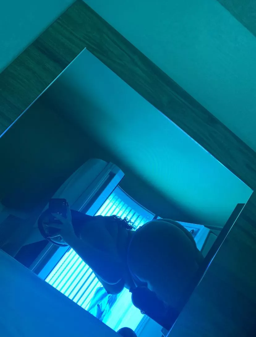 Think you can spank me hard enough to leave a mark?😏