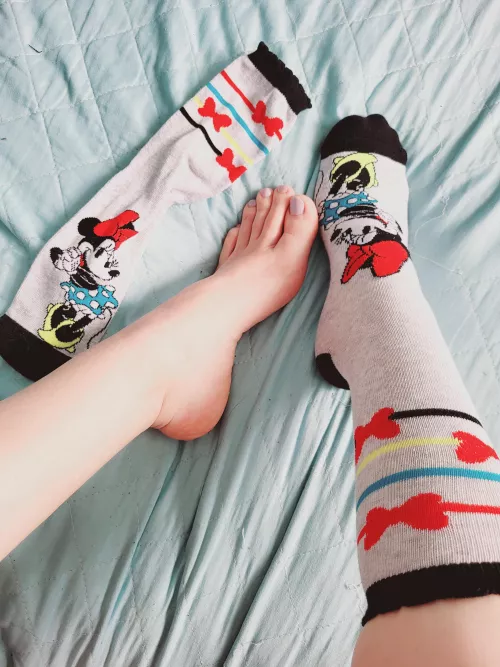 Wanna take a sniff of my minnies?