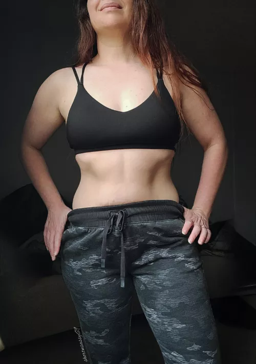 Well hello there. Care to help me slip into something even more comfortable? 😏