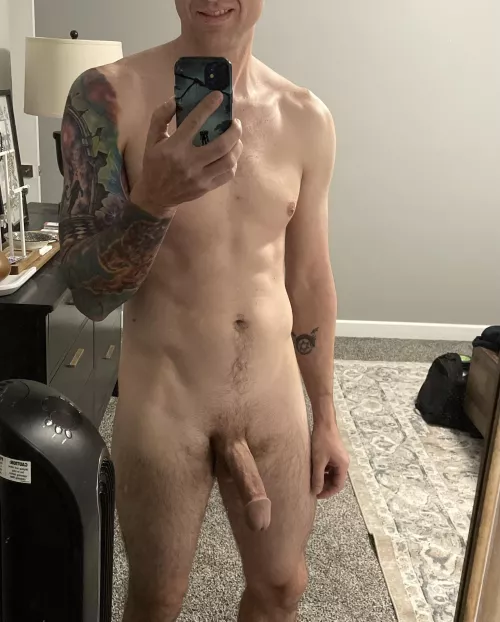 [36] Just a normal naked dad