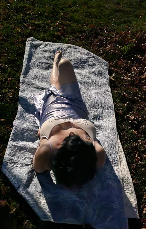 A little moonbathing in silk