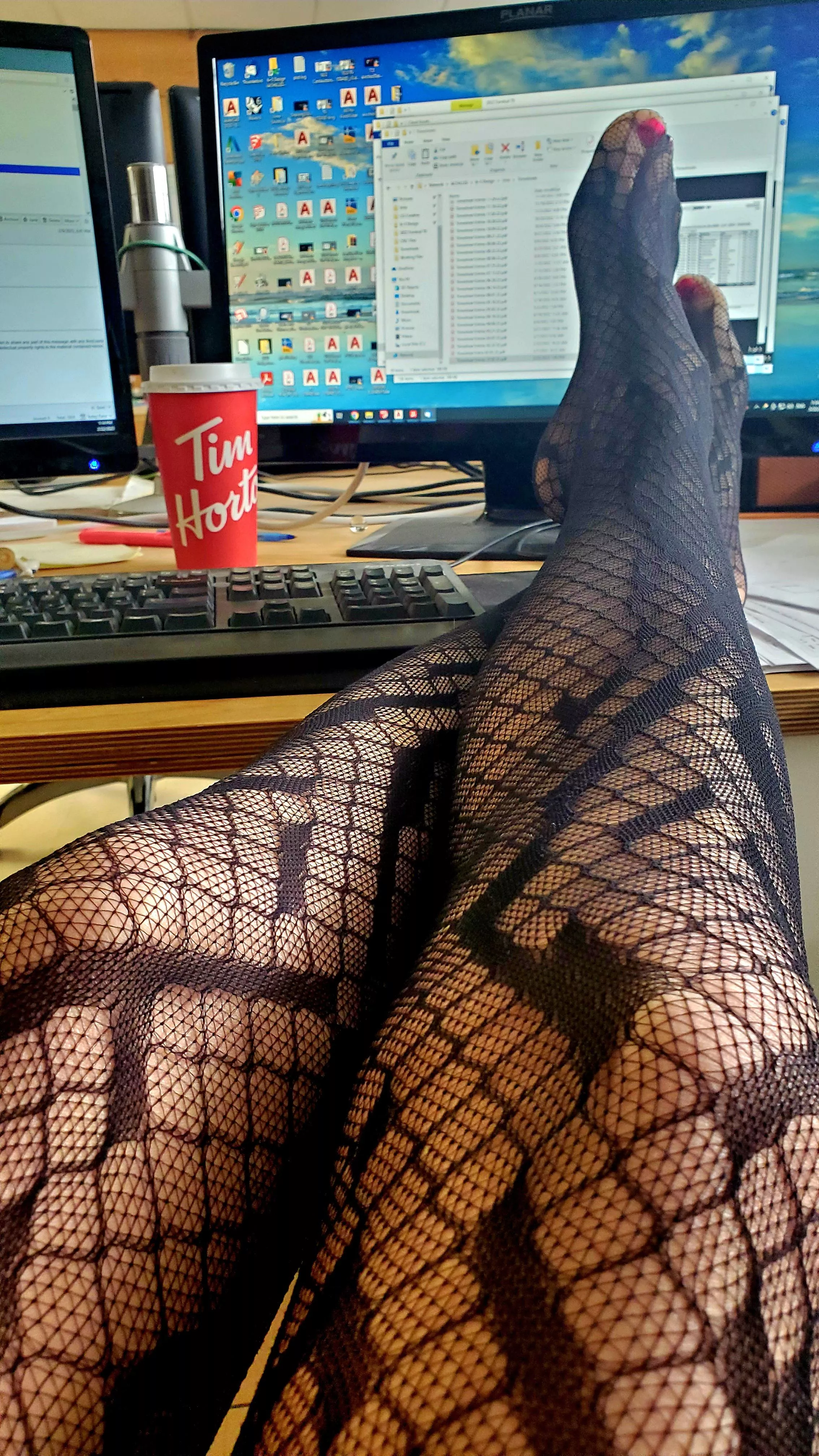 Another workday in my Wolford <3