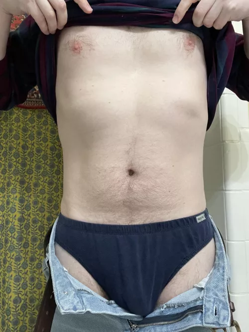 Any bikini brief guys around?