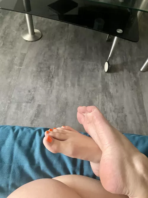 are my toes suckable