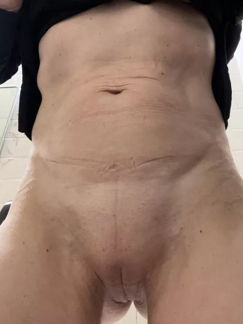 Bored at work, went to bathroom to take this (f)or you guys