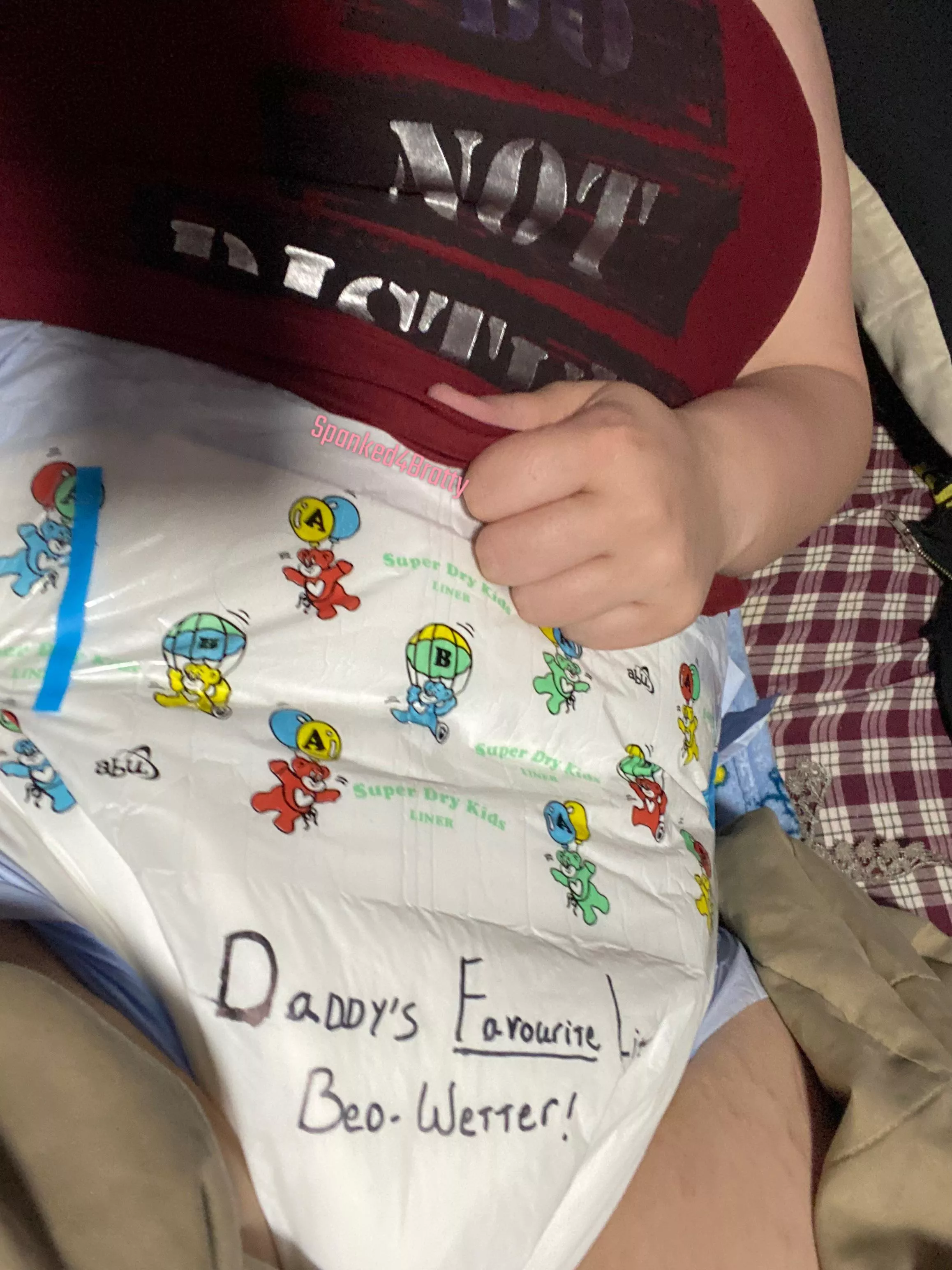 Daddy sometimes writes notes on me :)