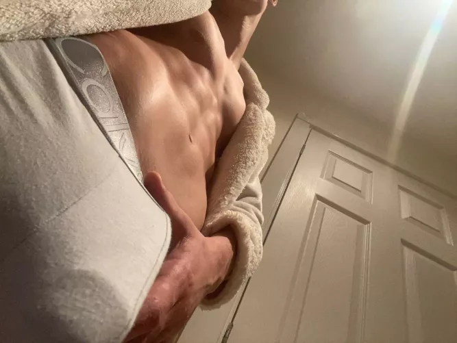 Do you like this big bulge here? 🍆💦