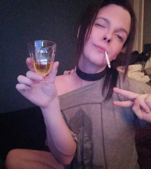 Femboy will self destruct in 10 minutes, evacuate, evacuate