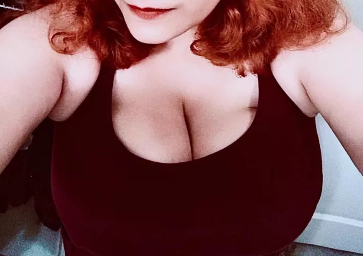 Happy Friday boobies