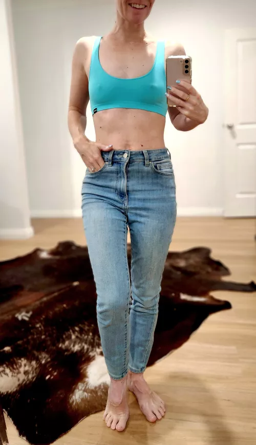 High-waisted skinnies 🤙