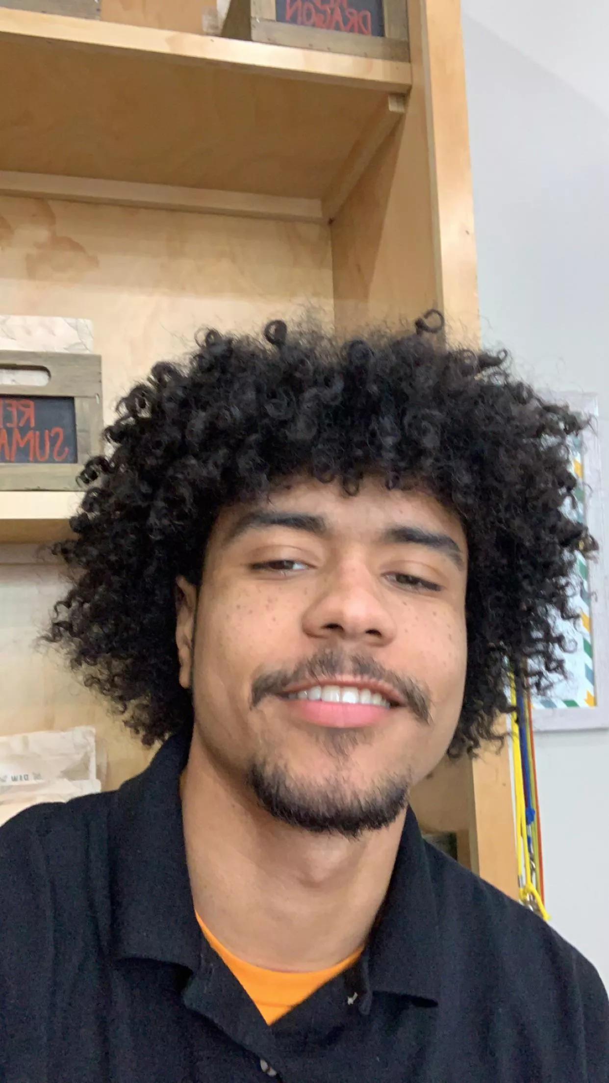 Hope you guys have a wonderful Thursday, sending nothing but love and blessings your way. 🫶🏽