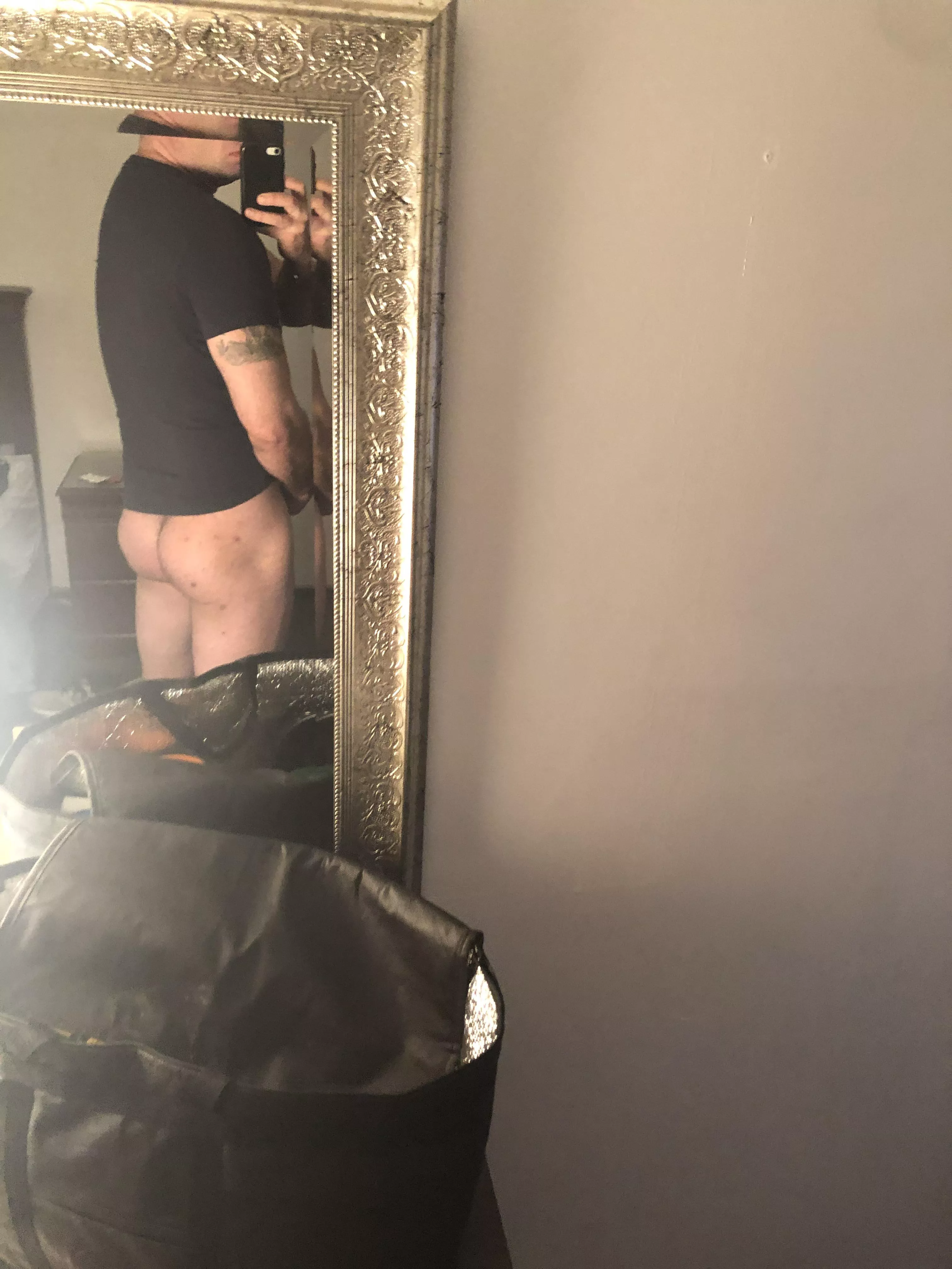 How’s this butt for (42) yrs old and 6’5 tall?