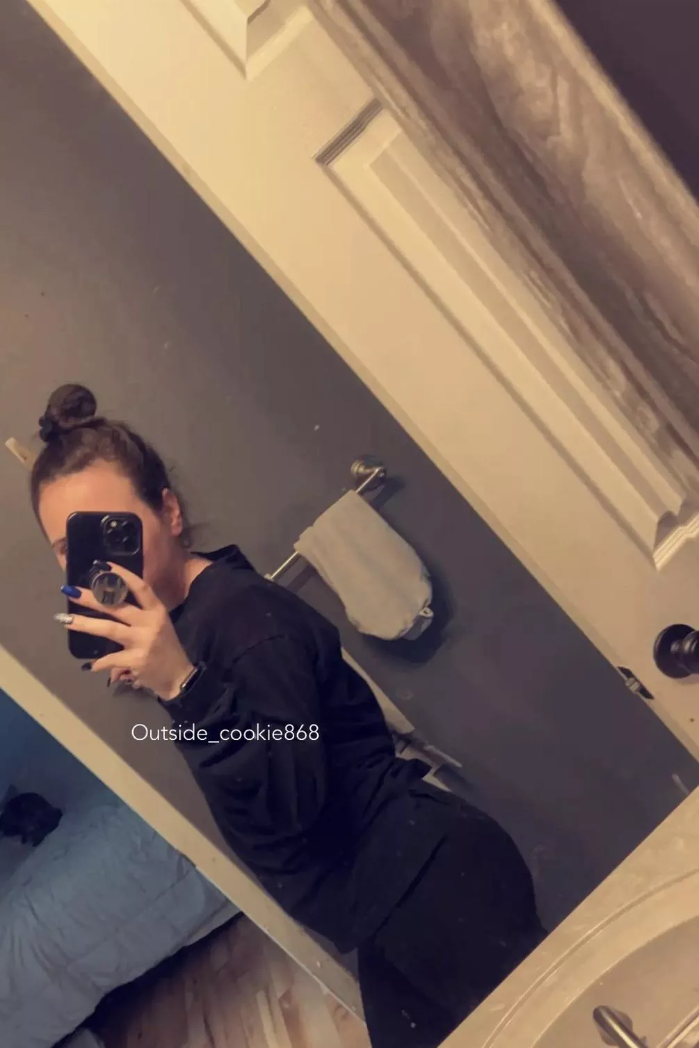 I just love my leggings :))