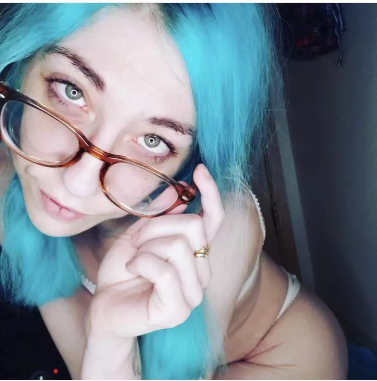 I see you want to eat my pussy