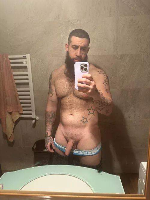 I'm alone tonight, are you coming?