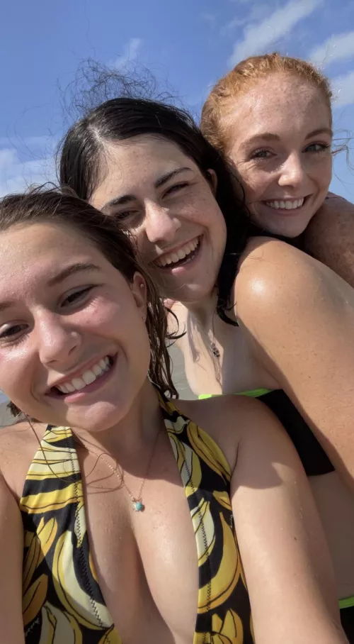 IUTR girl in front is my best friend 😍🥵