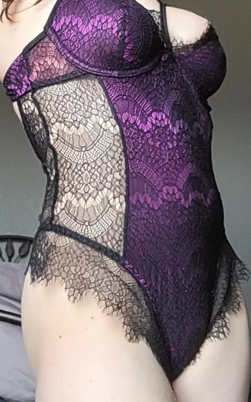 Promised husband that I would learn how to be a good slut. Any ladies or couples want to show me? [ColoradoSprings][mf4mf]