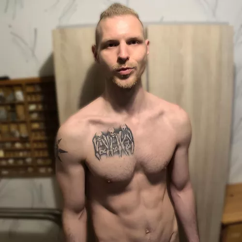 sending you kisses 😘