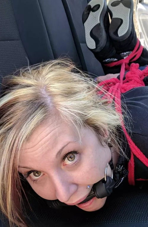 She was hogtied so tight 😂