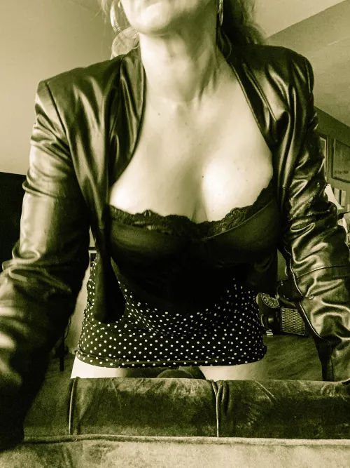 What do you call a story about a broken pencil? Pointless!