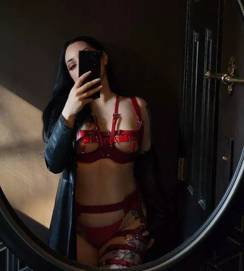 You can only up this if you want to show me your tiny dick. [domme]