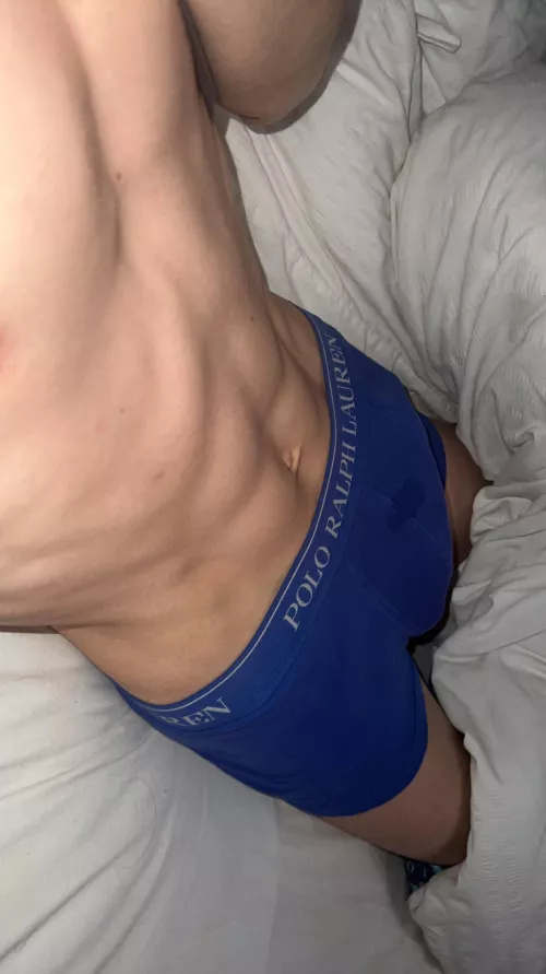 19 uk, hangover horn. Add snap for a wank - Mikey_findlay1