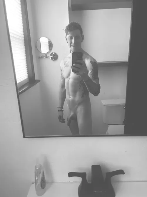 31 [m] wanting to be a nude model! What do you guys think??