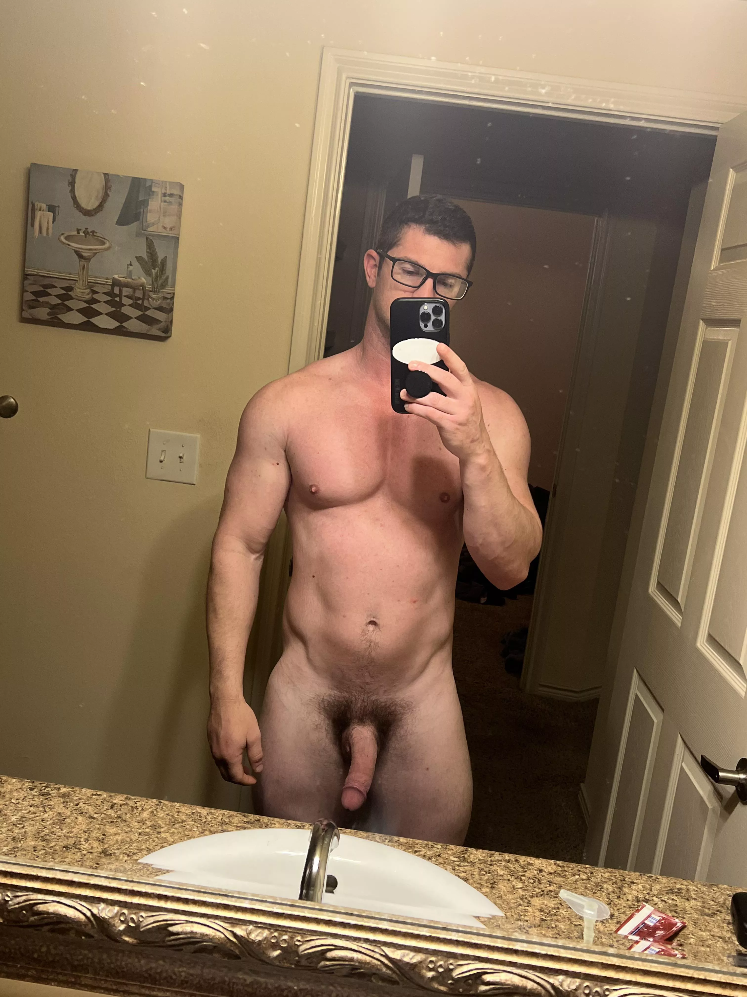 (33) Bored at work. 🥱