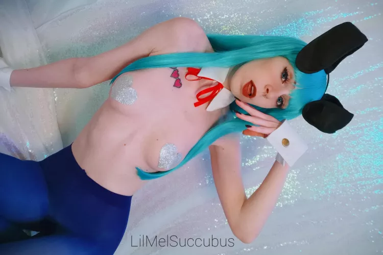 Bulma (Dragonball) [LilMelSuccubus]